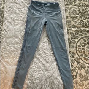 Victoria Secret blue workout leggings. Size small.